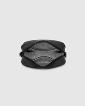 Load image into Gallery viewer, LONDON BLACK CAMERA CROSSBODY BAG