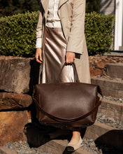 Load image into Gallery viewer, OHIO OVERNIGHT BAG - CHOCOLATE