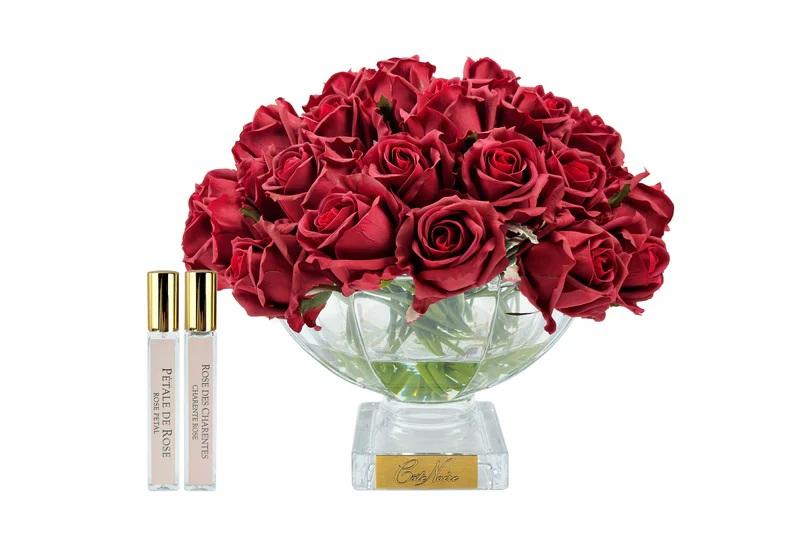 RED ROSE BUDS W/GOLD BADGE - SQ VASE