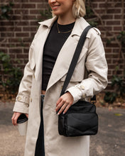 Load image into Gallery viewer, LONDON BLACK CAMERA CROSSBODY BAG
