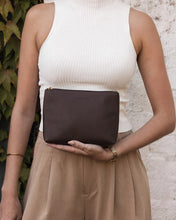 Load image into Gallery viewer, EVERYDAY POUCH CHOCOLATE
