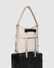 Load image into Gallery viewer, AUDRY BUCKET BAG - VANILLA
