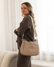 Load image into Gallery viewer, NADIA MALT SHOULDER BAG
