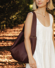 Load image into Gallery viewer, MORGAN SHOULDER BAG BURGUNDY
