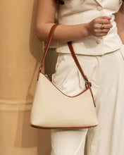 Load image into Gallery viewer, AMELIA SHOULDER BAG - CANVAS/TAN
