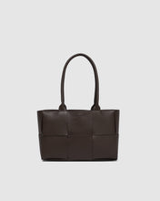 Load image into Gallery viewer, GWEN HANDBAG - CHOCOLATE
