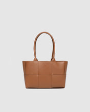 Load image into Gallery viewer, GWEN HANDBAG - TAN
