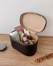 Load image into Gallery viewer, JULIETTE VANITY CASE - BLACK
