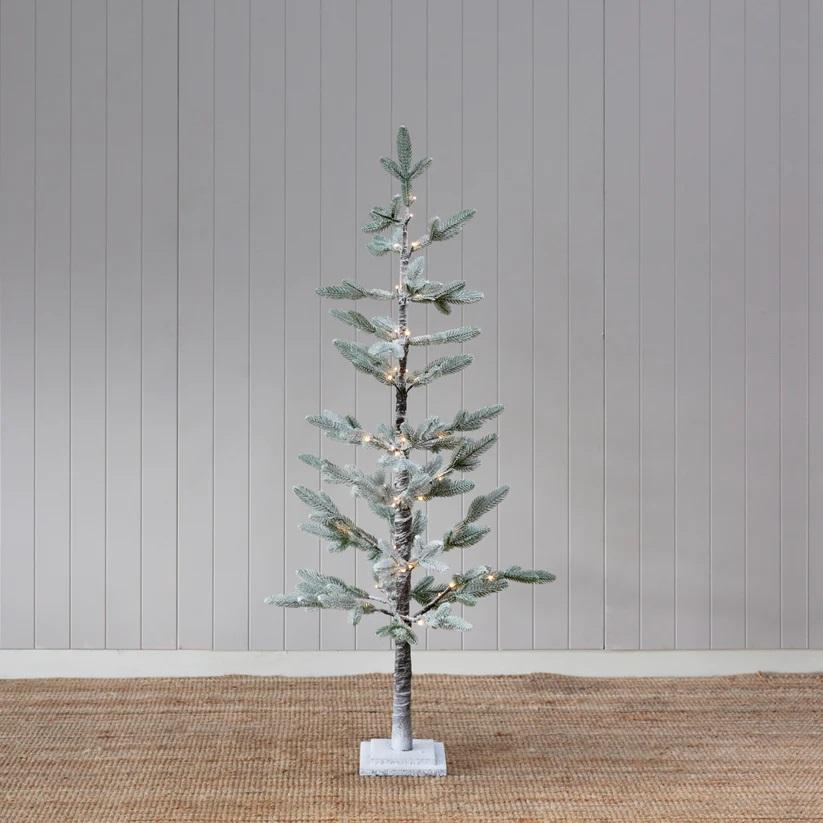 SNOWY SPRUCE TREE 5 FT
