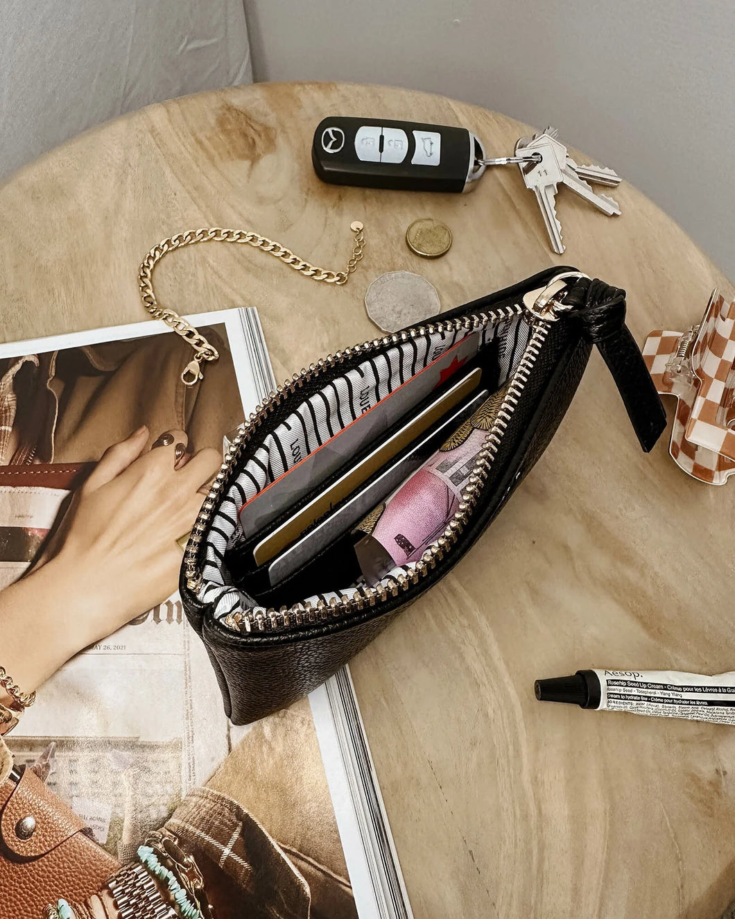 KUTA BLACK PURSE