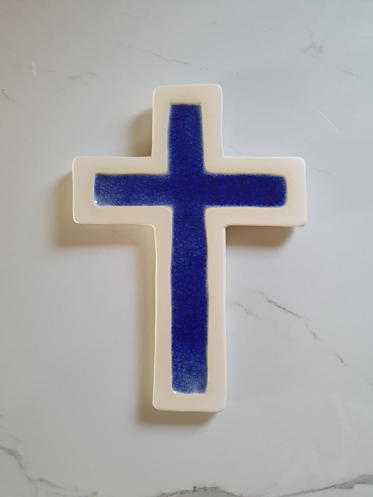 LARGE CROSS SALTY COBALT